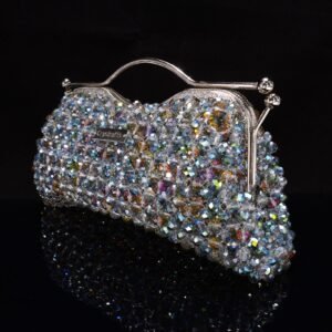 #013 Clasp Clutch - Image 3