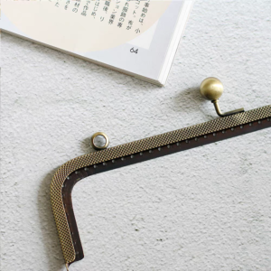 20.5cm Metal Frame Clasp - Image 2