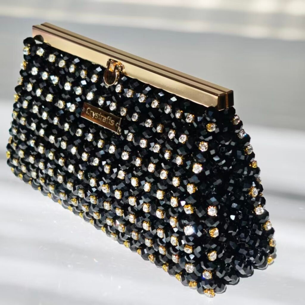 kiss clutch